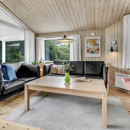 Blamejsen Holiday home Snogebaek